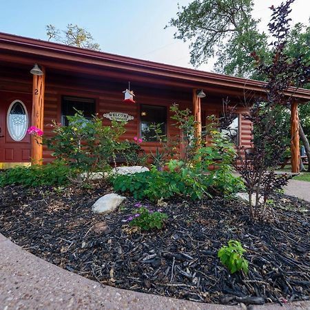 Cabin 1 Rental 15 Minutes From Magnolia And Baylor Waco Luaran gambar