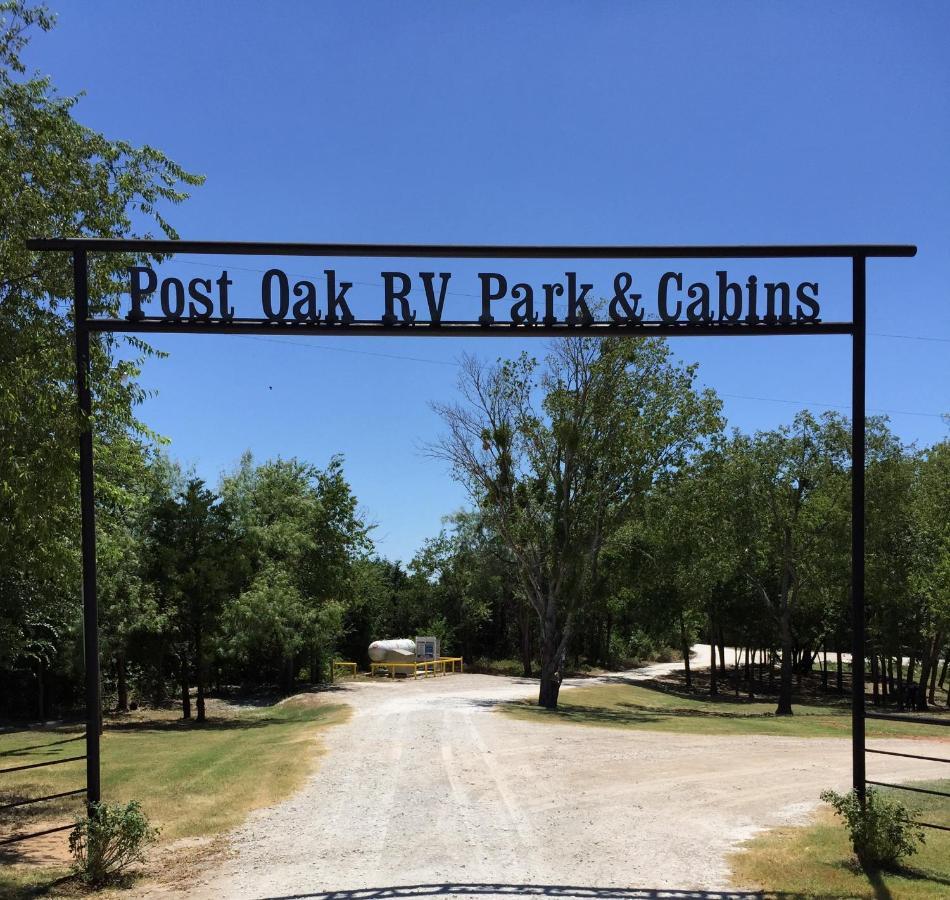 Cabin 1 Rental 15 Minutes From Magnolia And Baylor Waco Luaran gambar